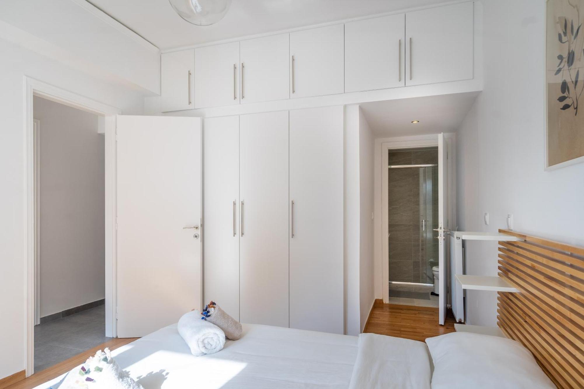 Close Acropolis View 3 Bd Apt เอเธนส์ ภายนอก รูปภาพ