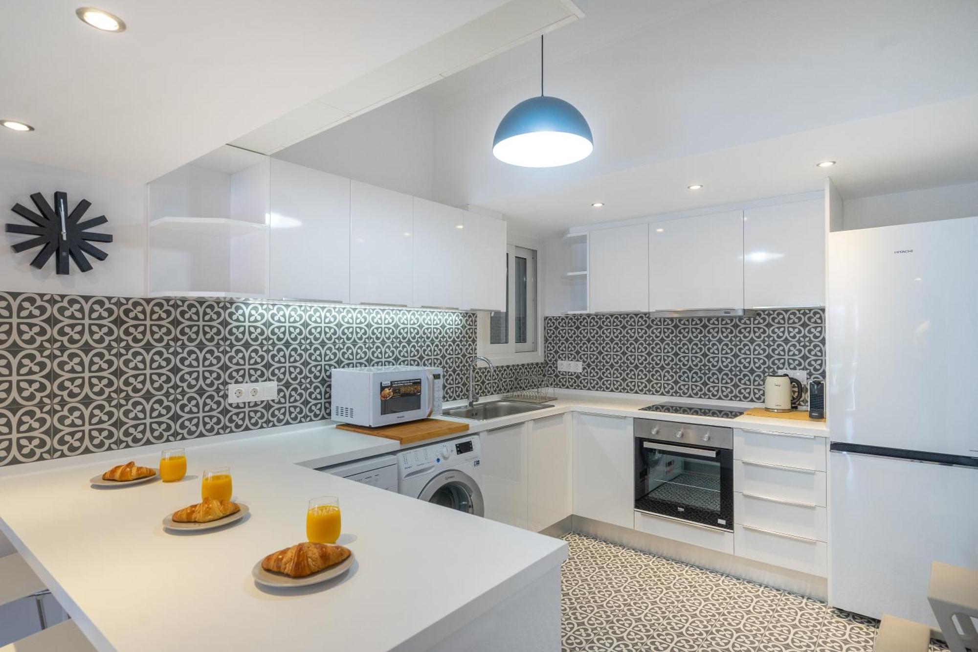 Close Acropolis View 3 Bd Apt เอเธนส์ ภายนอก รูปภาพ